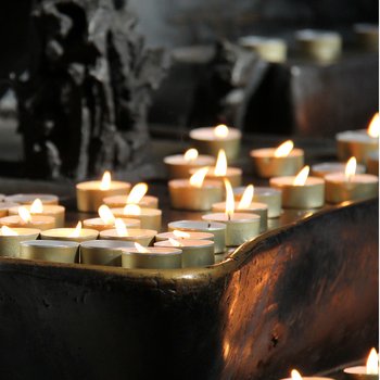 Opferkerzenständer Opferkerzenständer