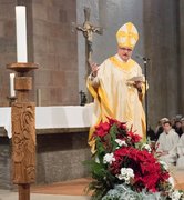 Bischof Wiesemann bei der Predigt zum Jahresabschluss im Speyerer Dom.