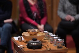 Weihrauch wird verbrannt