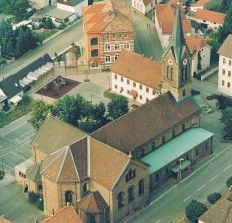 Kirche St. Jakobus Schifferstadt von oben.